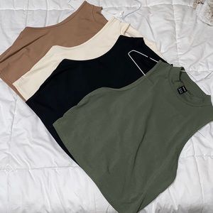 4 Crop Tops